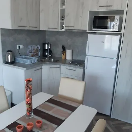 By The Sea Pirovac, Sibenik - 16095 Pirovac