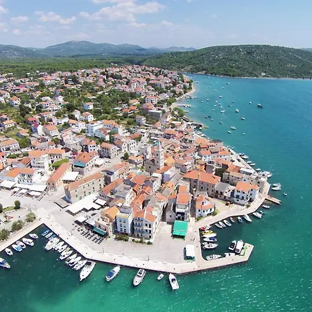 Apartman By The Sea Pirovac, Sibenik - 16095 *